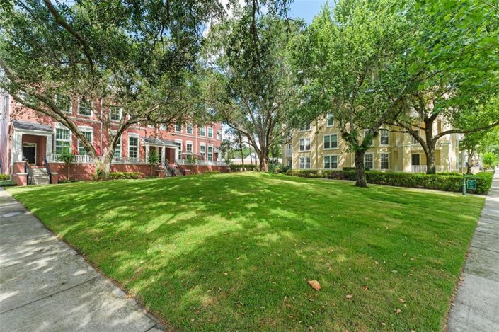 Image No.40-2 Bed Property for sale