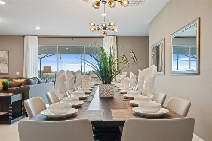 Image No.12-9 Bed Property for sale