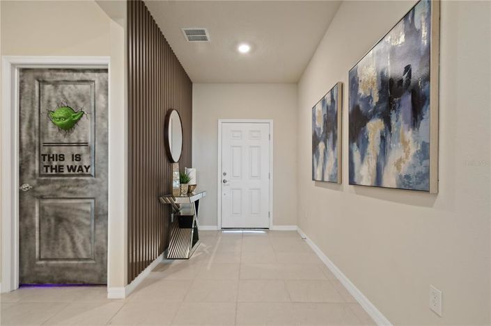 Image No.8-9 Bed Property for sale