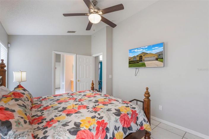 Image No.19-5 Bed Property for sale