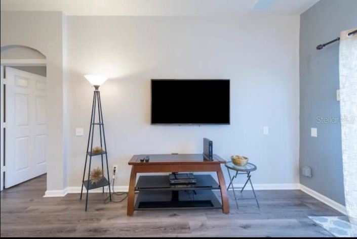 Image No.10-4 Bed Property for sale