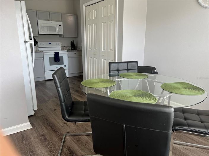 Image No.17-4 Bed Property for sale