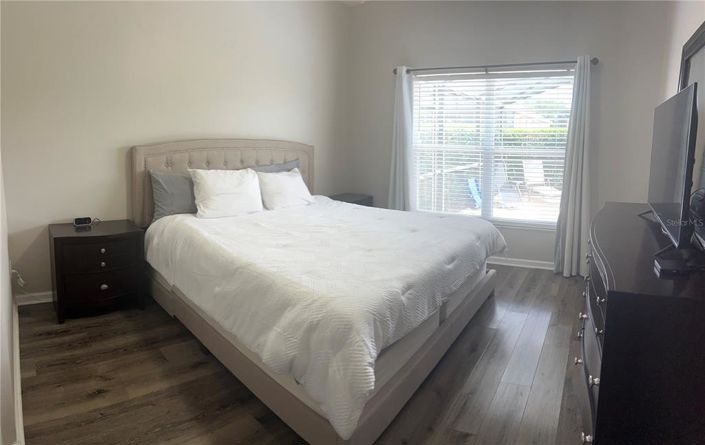 Image No.19-4 Bed Property for sale