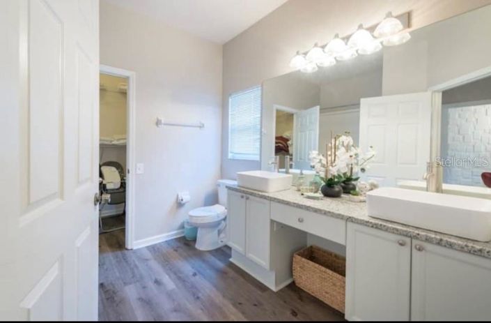 Image No.22-4 Bed Property for sale