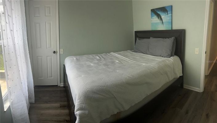 Image No.24-4 Bed Property for sale