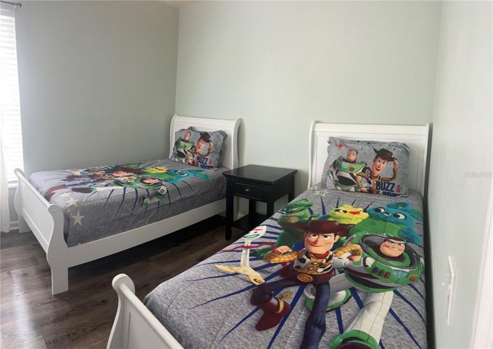 Image No.26-4 Bed Property for sale