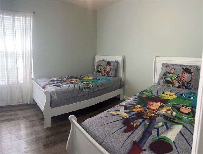 Image No.27-4 Bed Property for sale