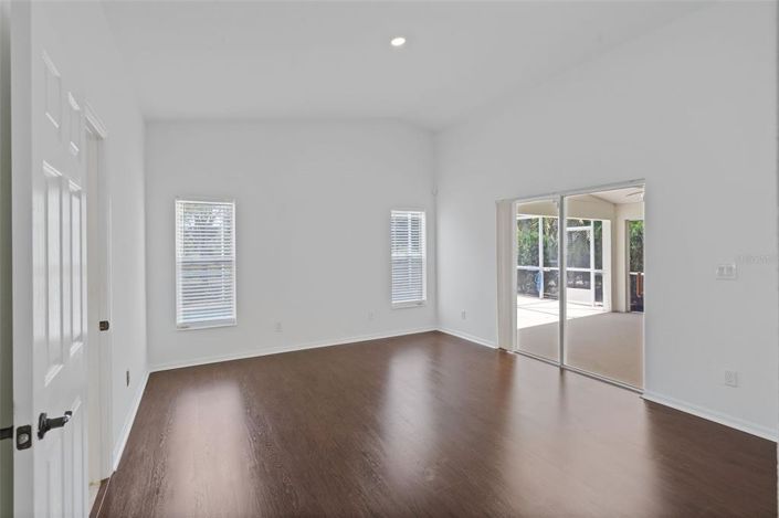 Image No.7-3 Bed Property for sale