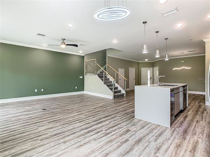 Image No.11-3 Bed Townhouse for sale