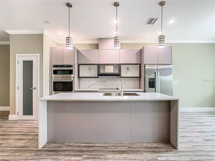 Image No.13-3 Bed Townhouse for sale