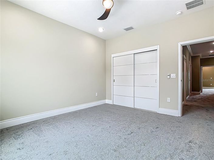 Image No.37-3 Bed Townhouse for sale