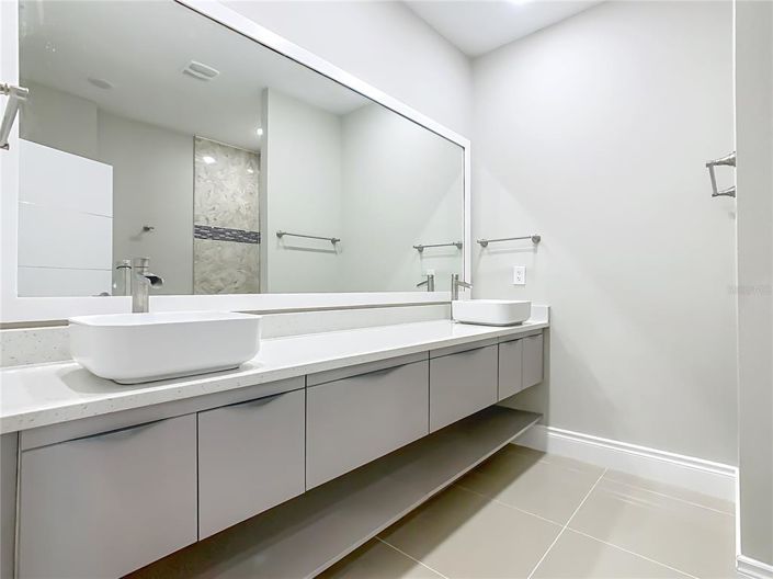 Image No.41-3 Bed Townhouse for sale