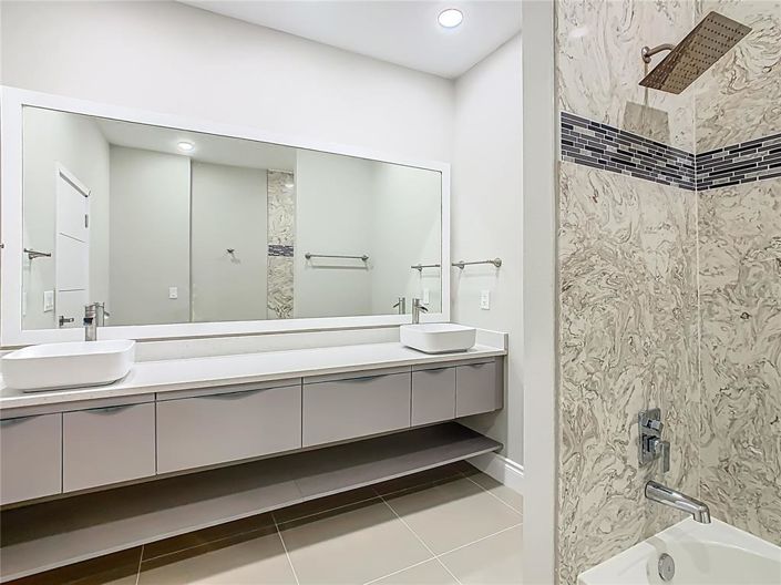 Image No.43-3 Bed Townhouse for sale