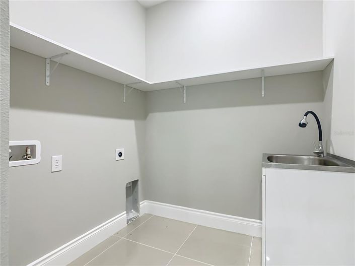 Image No.44-3 Bed Townhouse for sale