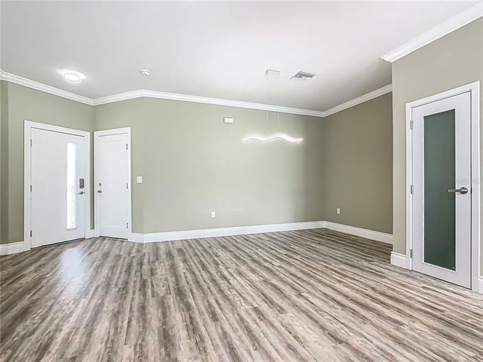 Image No.6-3 Bed Townhouse for sale