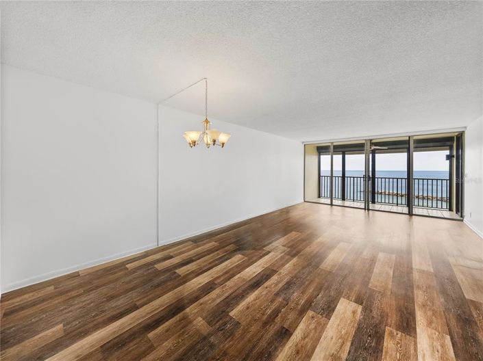 Image No.15-2 Bed Property for sale