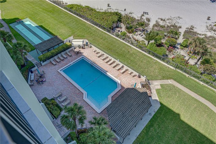 Image No.37-2 Bed Property for sale