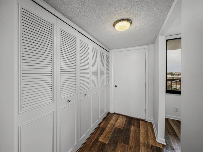 Image No.5-2 Bed Property for sale