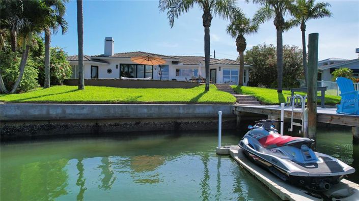 Image No.37-4 Bed Property for sale