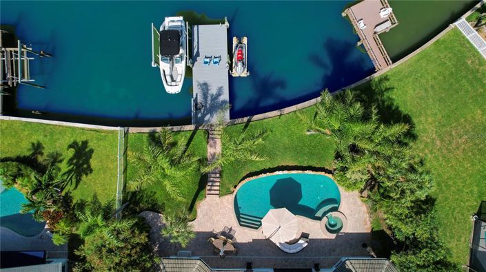 Image No.4-4 Bed Property for sale