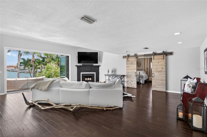 Image No.49-4 Bed Property for sale