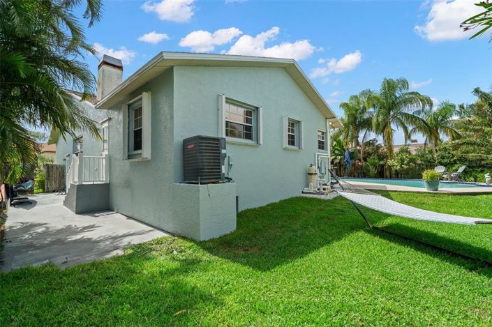 Image No.40-3 Bed Property for sale