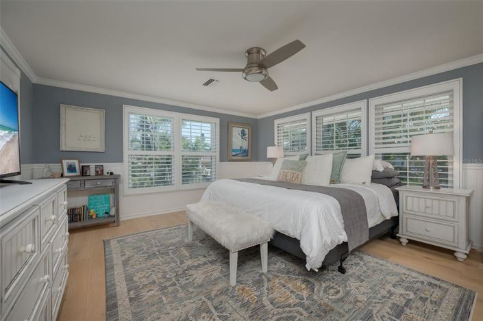 Image No.15-2 Bed Property for sale