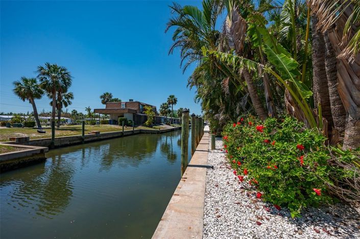 Image No.45-2 Bed Property for sale