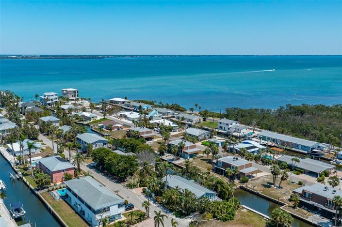 Image No.50-2 Bed Property for sale