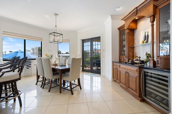 Image No.17-4 Bed Property for sale