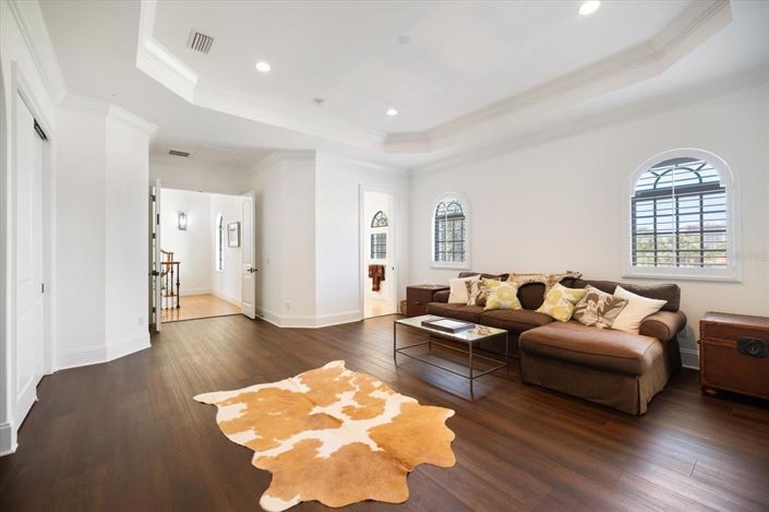 Image No.23-4 Bed Property for sale