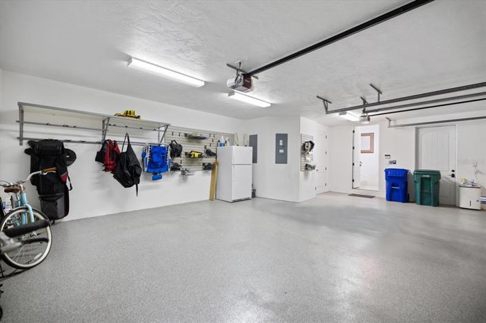 Image No.37-4 Bed Property for sale