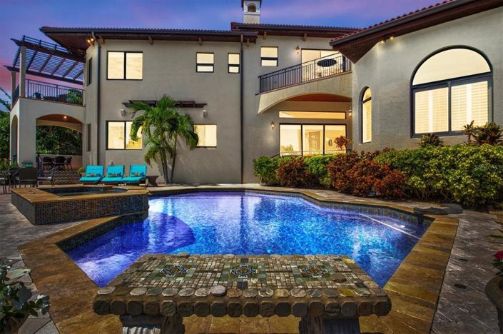 Image No.6-4 Bed Property for sale