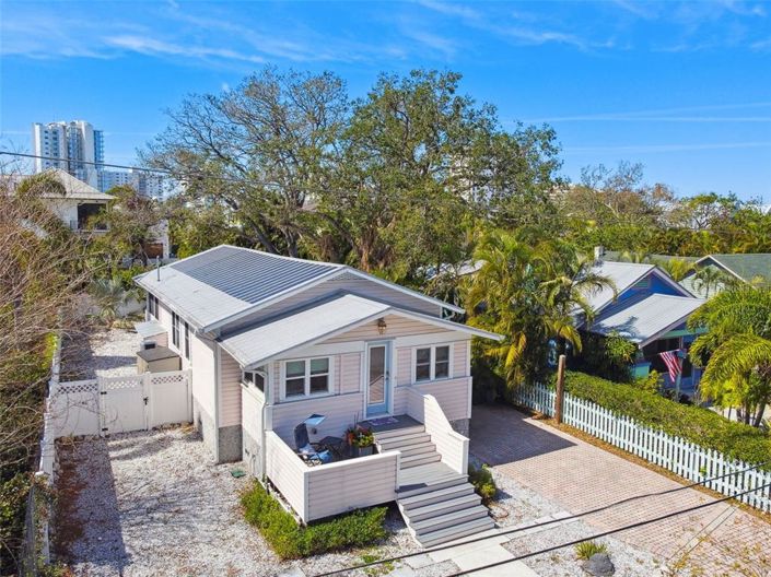 Image No.1-Propriété de 2 chambres à vendre à Sarasota