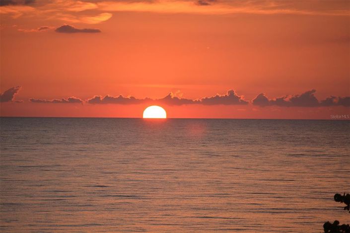 Image No.16-5 Bed Property for sale