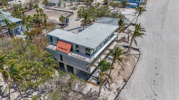 Image No.6-5 Bed Property for sale