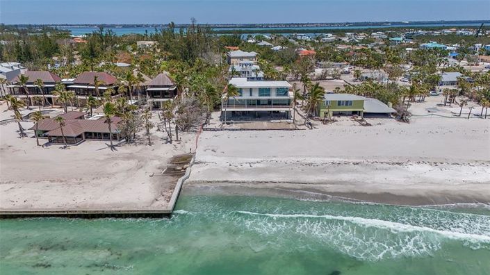 Image No.8-5 Bed Property for sale