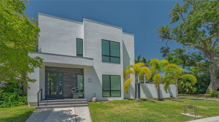 Image No.1-Propriété de 4 chambres à vendre à Sarasota