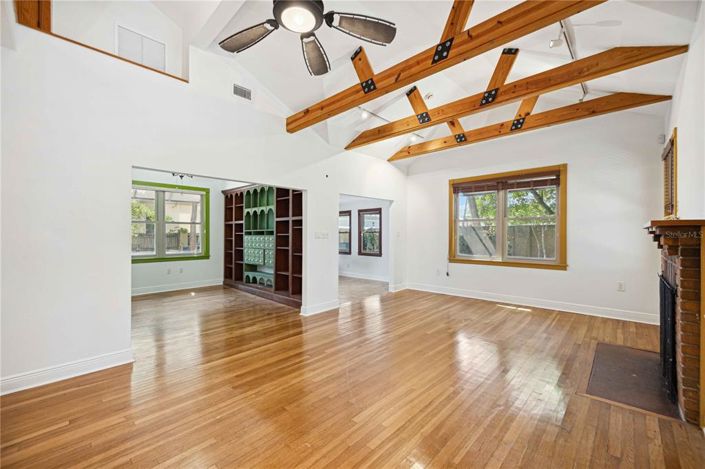 Image No.12-2 Bed Property for sale