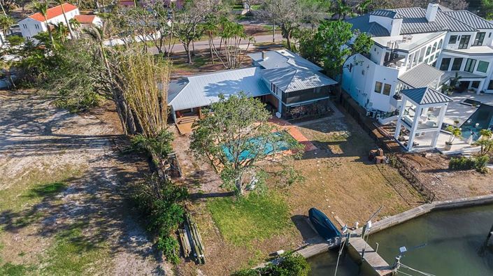 Image No.20-4 Bed Property for sale