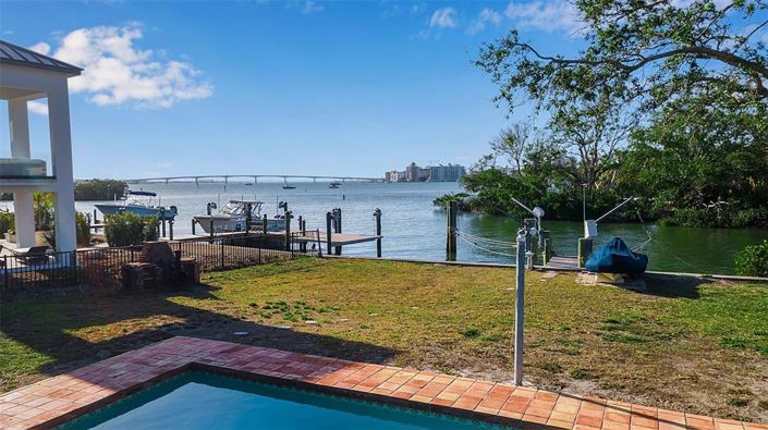 Image No.22-4 Bed Property for sale