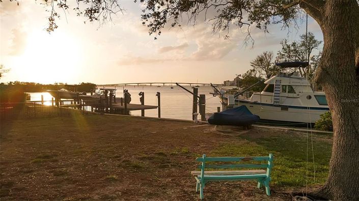 Image No.27-4 Bed Property for sale