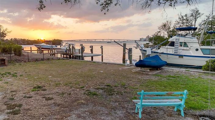 Image No.29-4 Bed Property for sale