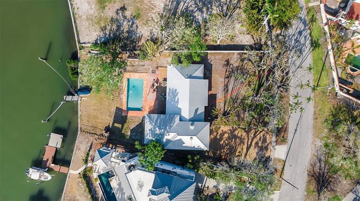 Image No.5-4 Bed Property for sale