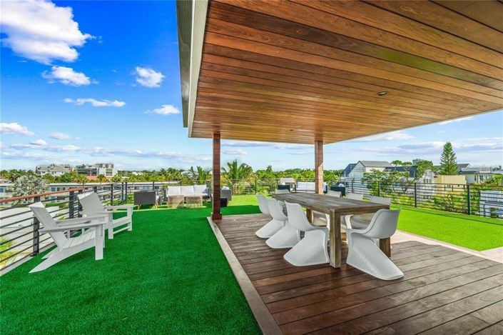 Image No.65-6 Bed Property for sale