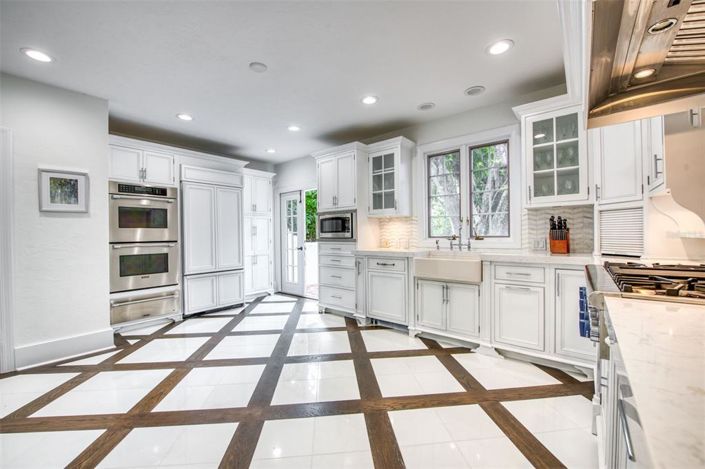 Image No.18-4 Bed Property for sale