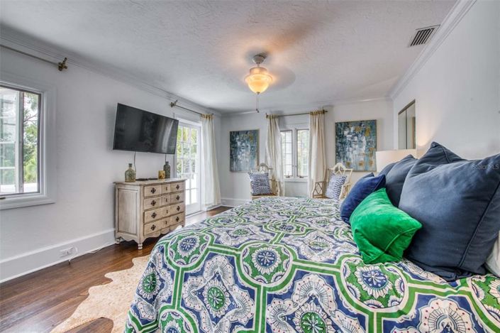 Image No.20-4 Bed Property for sale