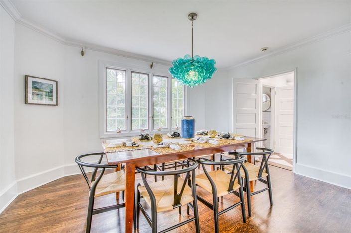 Image No.32-4 Bed Property for sale