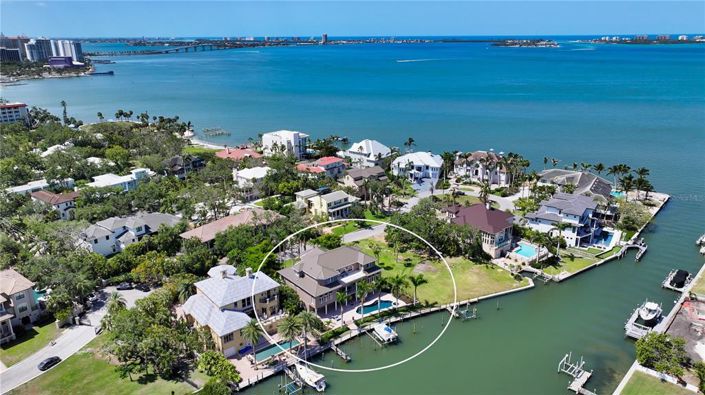 Image No.1-Propriété de 5 chambres à vendre à Sarasota