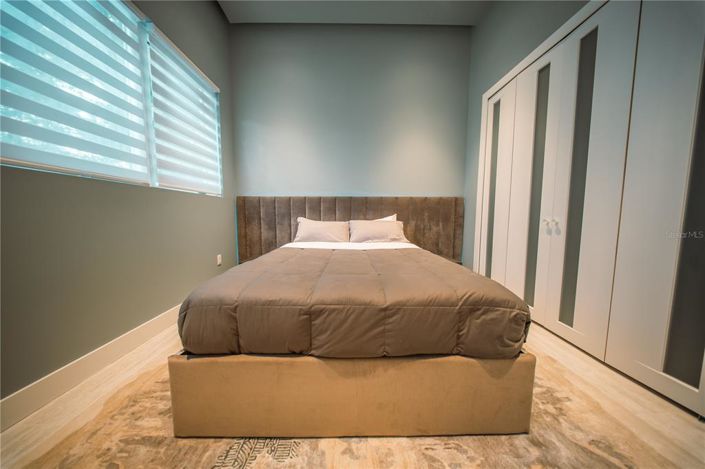 Image No.22-4 Bed Property for sale